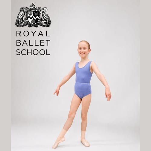 Associate dancer in a ballet studio